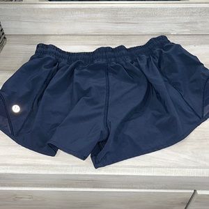 Navy Blue lululemon hotty hot 2.5” shorts|| low rise